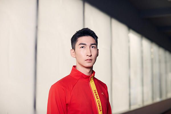 他在一对一的情况下表现稳健，拥有无与伦比的空战能力，这种能力在对方禁区内也有体现，迄今为止他已为斑马军团打入六球。